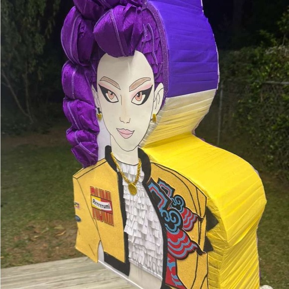 Piñata demon hunters (RUMÍ) - Picture 4 of 10